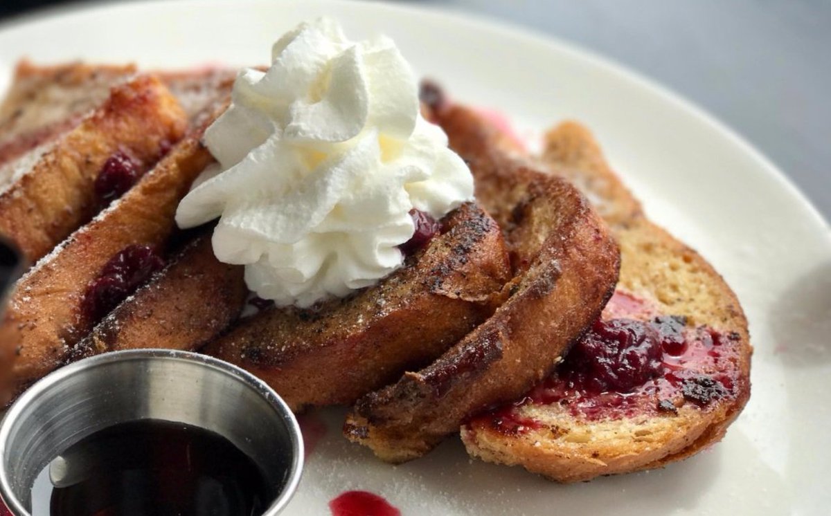 Pier6Boston's tweet photo. The perfect ending to your week includes our French toast with berry compote, maple syrup and whipped cream. PC: shirleys2005 https://t.co/TIg6zzKKDw