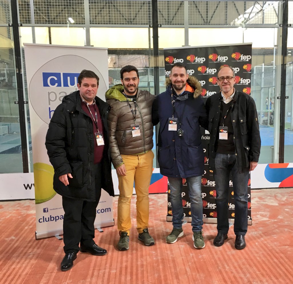 EnriqueMartn's tweet photo. Mi equipo arbitral en el #CECadetes @padelfederacion en @ClubPadelHome 

📍Jesús Lucas (aux)
📍Luis Freire (prácticas)
📍Rubén Serrano (prácticas)

Gracias!! 👏🏻👏🏻👏🏻👏🏻🔝🎾 https://t.co/ALJCpwam67
