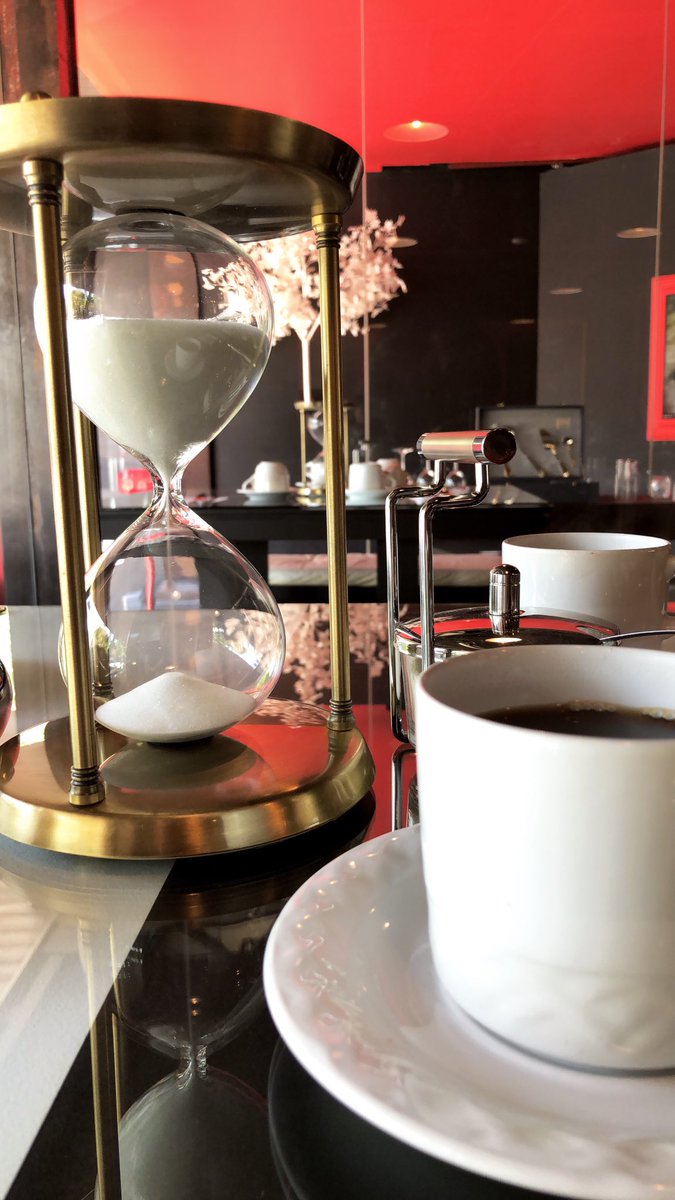 MrDoctorOficial's tweet photo. Que hotel tan cool y lo mejor a un súper precio. #BasicHotel https://t.co/HmBcPXkm9A
