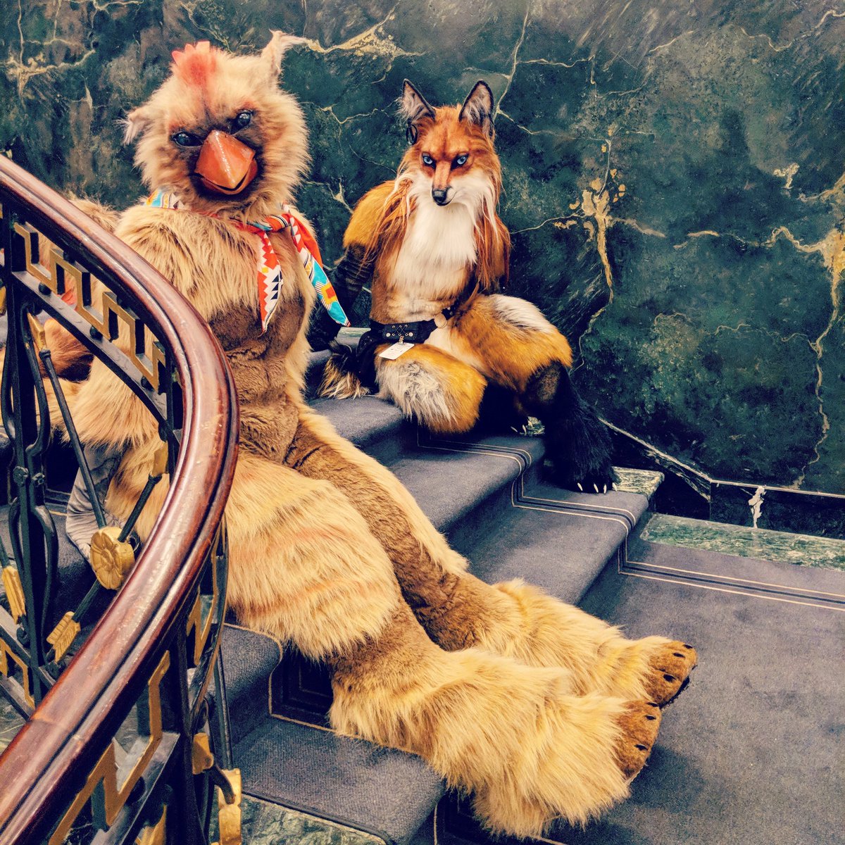 Shimmercatt's tweet image. We were so cute at #ANE2018 but also mysterious thanks to the hotel&apos;s photo ready decor 💅  Thank you to @Anthro_NE for everything!! We will of course return 😍 
Me in Tierney, @ShanziBeast in her fox! #fursuit #clockworkcreature