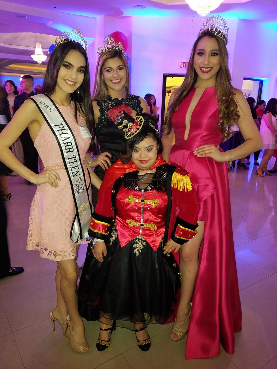 Feeling like a Queen with  Royalty...Thank you for being at "Under The Big Top Prom"...you made our community shine bright like a 💎diamond💎 that they are.💎💎💎Hugs frim Viva💎