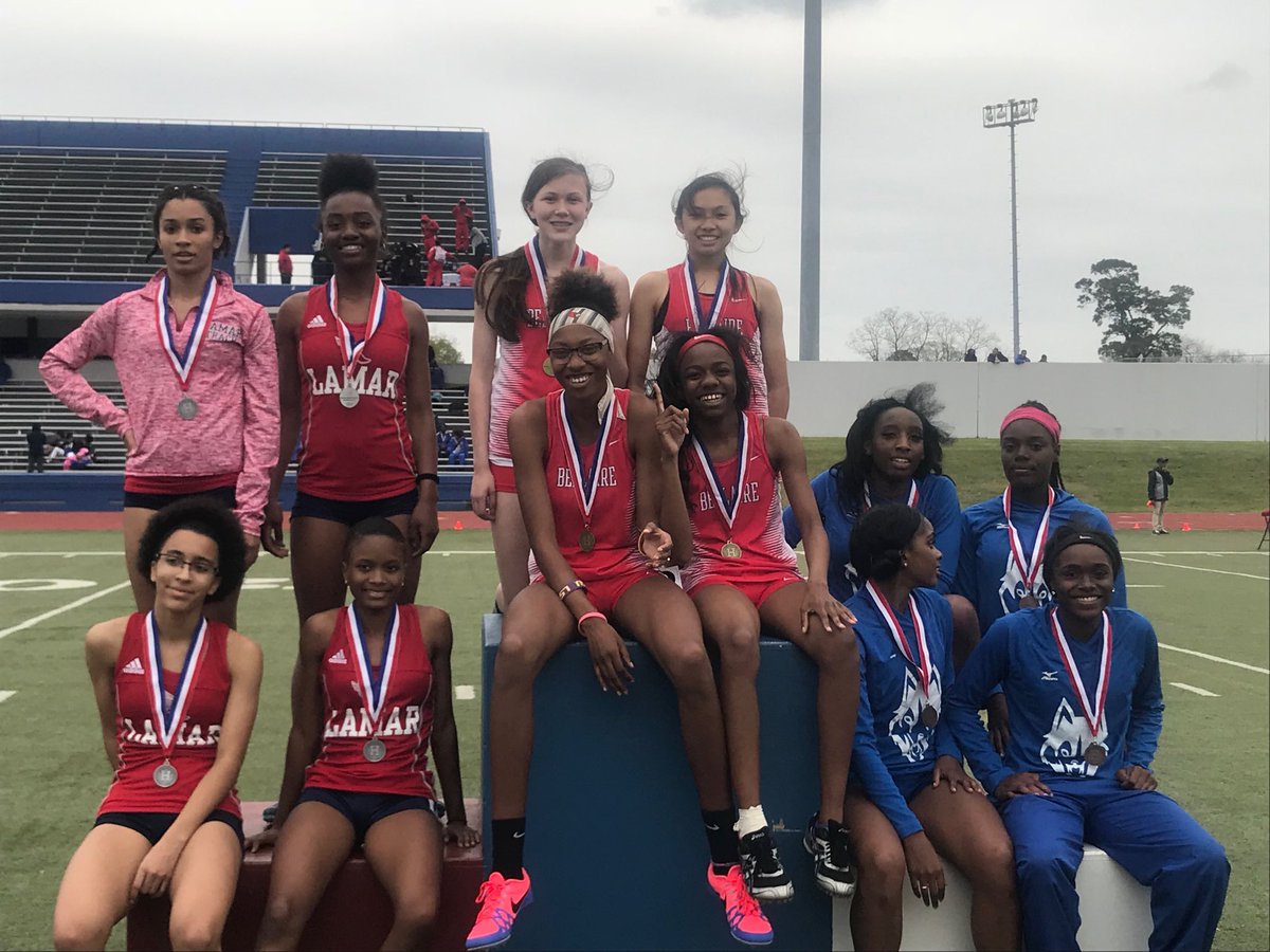 RunninCards's tweet photo. #HISDrelays Congrats Lady Cardinals (1st place) for an outstanding performance in the 4x400m relay👏👏 https://t.co/j2USQ4HtmE