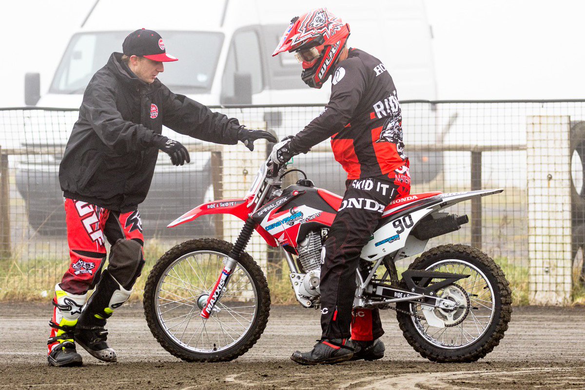 Rideandskidit's tweet photo. Only two weeks to go until we get back on track with the first flattrack experience. The team can't wait to get hands on and watch you having fun #GettingSideways https://t.co/OGasueTEhE