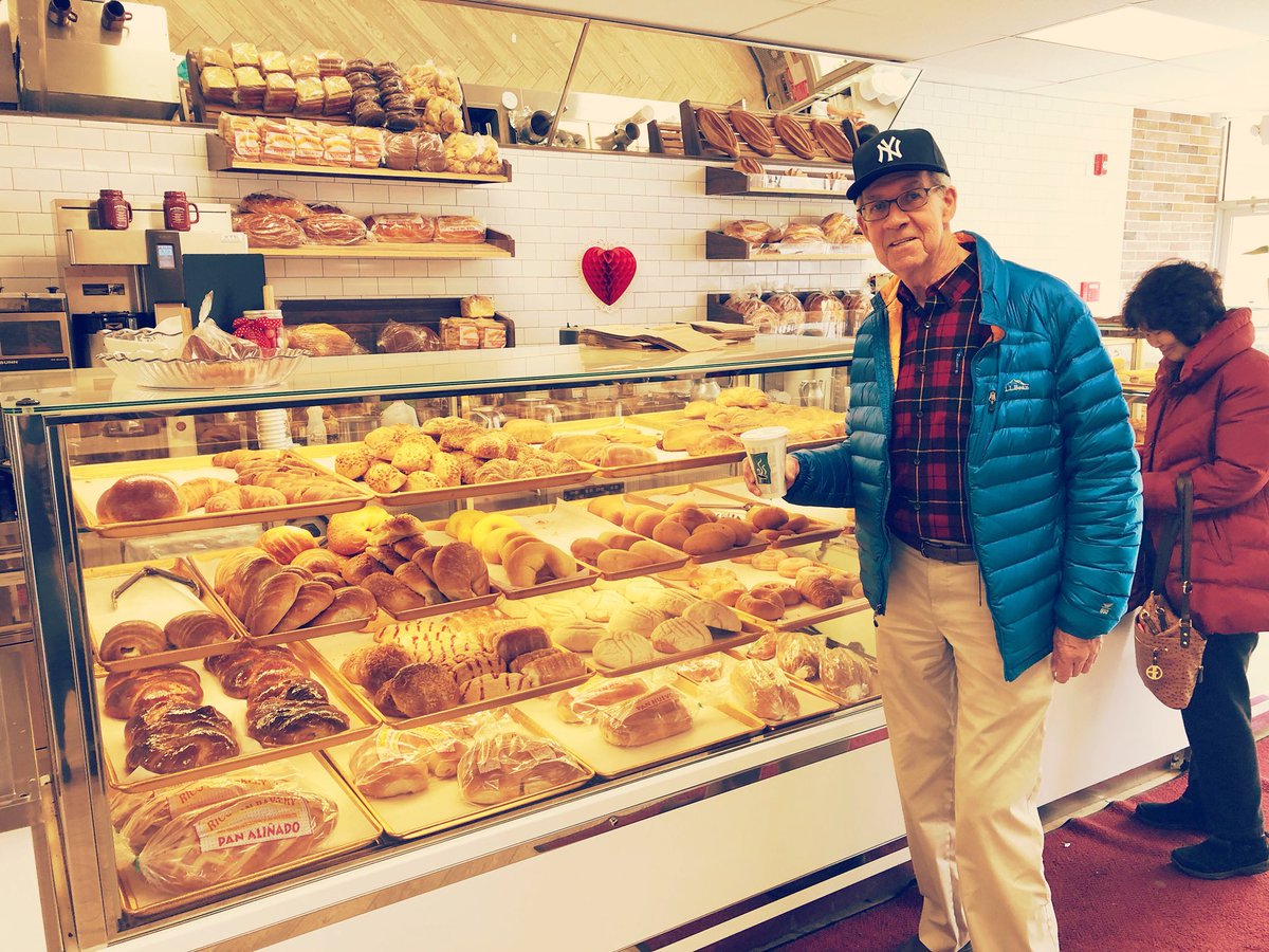 BrendanDrums's tweet image. Sunday morning at the Colombian bakery with mom &amp;amp; pop... #pandebono