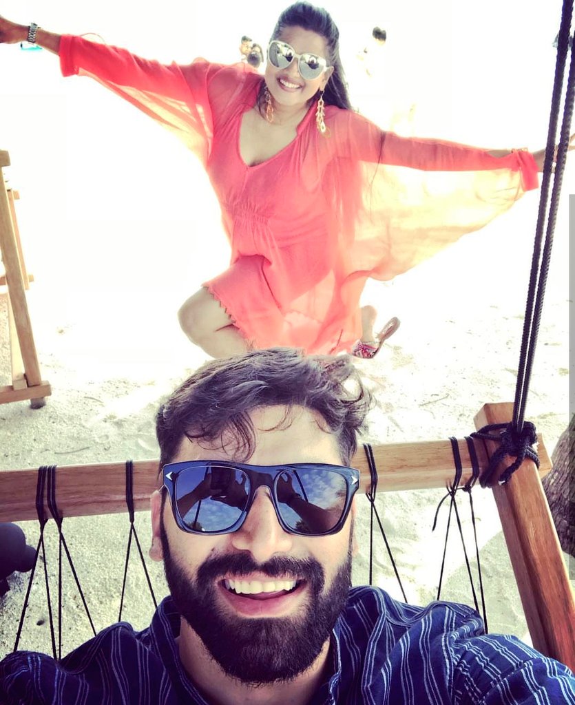 IAmGrumpyArtist's tweet photo. #Shiveer #NakuulMehta #Nikitindheer ๐
#Ishqbaaaz https://t.co/mbdWoVpJx6