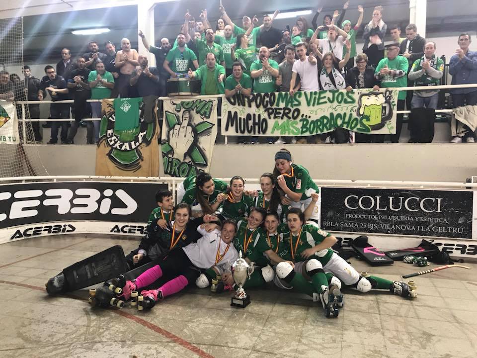 eixdiari's tweet image. FELICITATS, CAMPIONES! El Club Patí Vilanova es fa amb la Copa de la Reina d'hoquei patins
eixdiari.cat/esports/doc/75…
