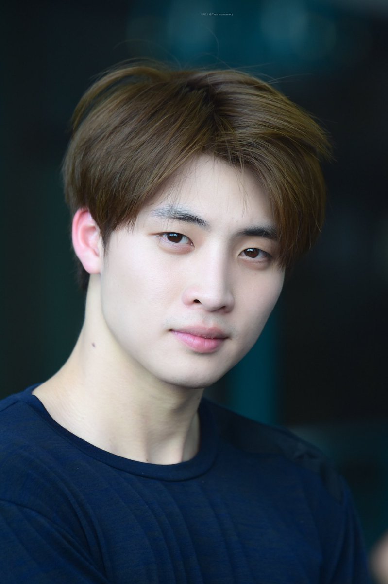 tonmammoth's tweet photo. อ่ะฟิวไหนว่ามา... ช่างเกรี้ยวกราด >\\\<
พรี่มีน... :D
.
.
@m34nismind
#m34nismind 
#HBDmean20plus
#tusexyboy 
#lovebychanceseries https://t.co/A9MmABypIb