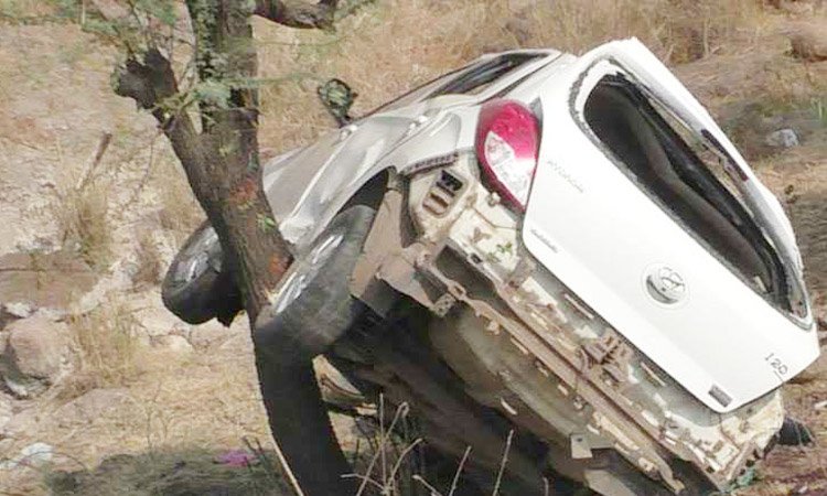 Policenama1's tweet image. पुणे-नाशिक महामार्गावर कारच्या अपघातात पोलीस कर्मचा-यासह शेतक-याचा मृत्यू
goo.gl/2wVinX

#Accident #I20 #PuneNashik @puneruralpolice @Policenama1