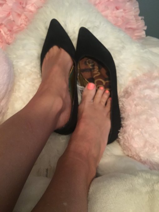 Selling #footfetish #stinkyshoes #tornup #shoesforsale #toesucker #smellmyfeet #worshipme $75 shipped<a href="/tag/footfetish"class="tags">#footfetish</a><a href="/tag/stinkyshoes"class="tags">#stinkyshoes</a><a href="/tag/tornup"class="tags">#tornup</a><a href="/tag/shoesforsale"class="tags">#shoesforsale</a><a href="/tag/worshipme"class="tags"><span>#worshipme</span></a><a href="/tag/smellmyfeet"class="tags"><span>#smellmyfeet</span></a><a href="/tag/toesucker"class="tags"><span>#toesucker</span></a>