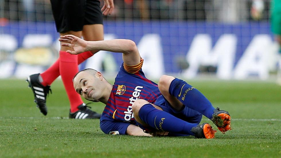mediacules's tweet photo. Dikabarkan Iniesta akan absen selama 3-4 minggu. #animoiniesta https://t.co/pL4ppjucz7