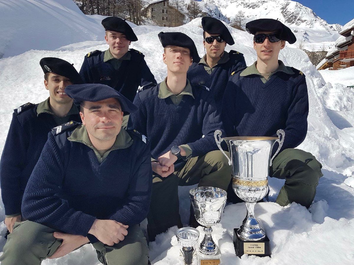 UIR27BCA's tweet image. Très actifs les réservistes du #27BCA et de la #27BIM ces derniers jours : Formation Initiale de nouveaux réservistes au #93RAM, CAME-CATE et les 3 et 4 mars, Raid Hivernal de Patrouilles Alpines #RHIPA2018. #Horsdemazonedeconfort