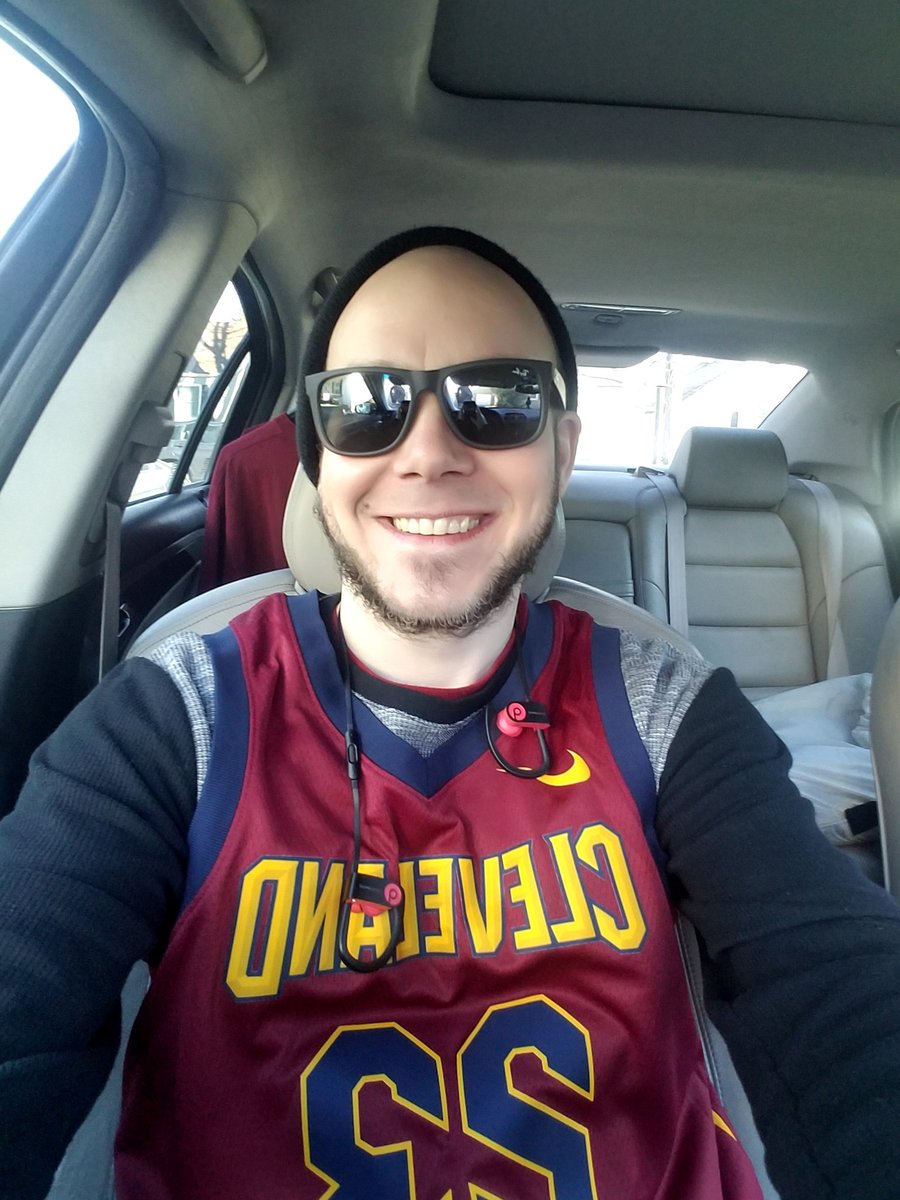 rockycliff84's tweet photo. Effffin GREAT time at the #Cleveland #Cavs #NBA game last night against Denver!!! With the homie @JweezyO5 #BuckeyeKicks Up in #Cleveland #Ohio #QArena https://t.co/I5K2dzfOwv
