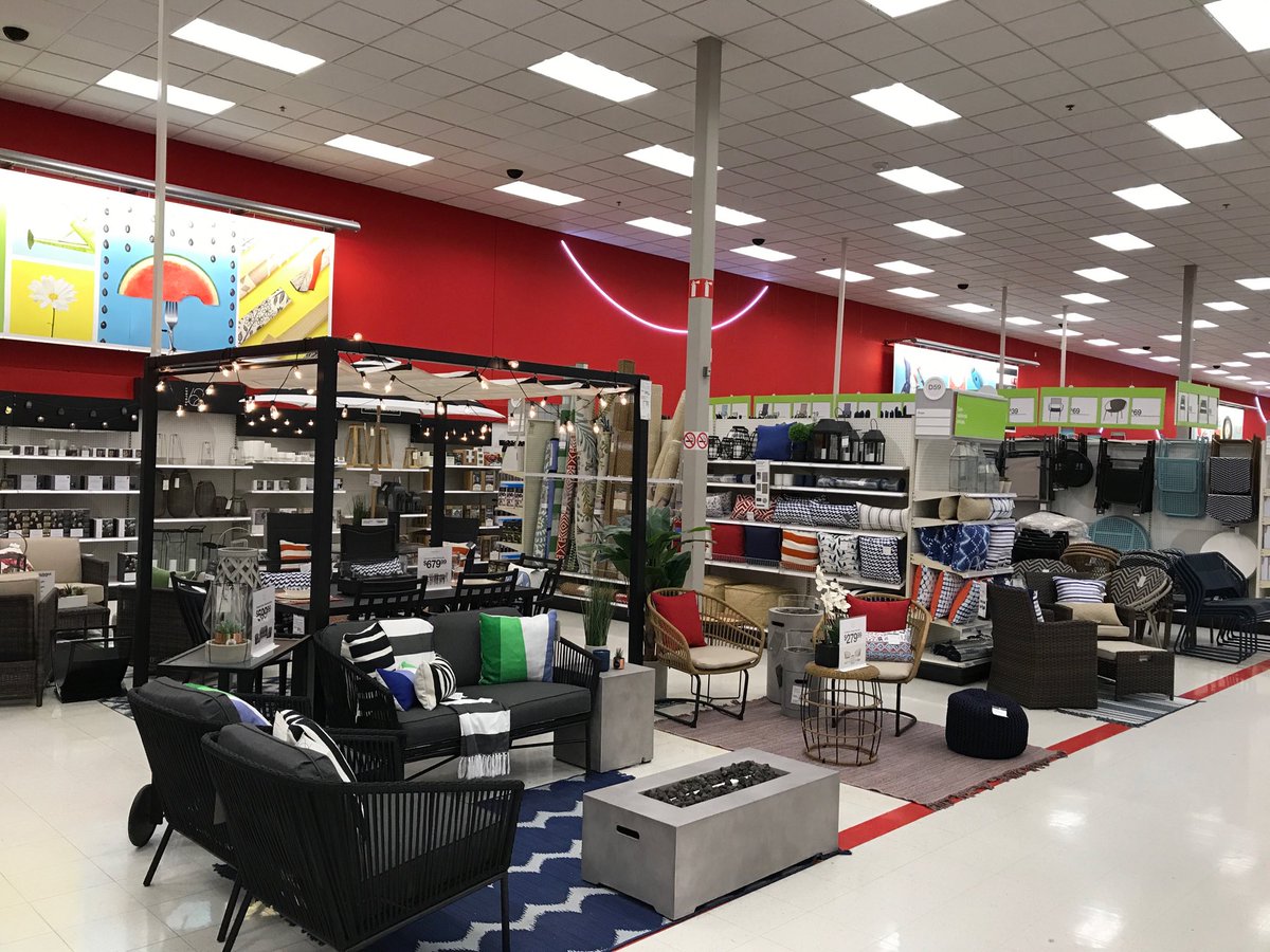 Spring has sprung in Davenport! 👀 at those colors and instocks this weekend! T533 is #1 in G196 in basket size for a reason! ☀️🕶🌷🌸🌼 <a href="/kaitward16/">Kaitlyn Ward</a> <a href="/adriennelebo/">Adrienne Lebo</a> <a href="/estreya_rangel/">Estreya Rangel</a> <a href="/CaitlinADaley1/">Caitlin Daley</a>