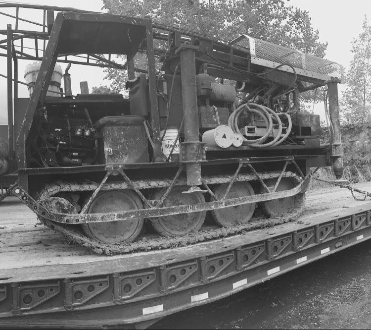 alucast_'s tweet photo. #Timetravel is a wonderful thing. Companies from the mid 70’s now using our #manholecover. Thanks Doc for the ride #BackToTheFuture #alucast #hustle #preferredpump #holeproducts #wellmaster #baroid #cetco #drilling #geoprobe #fraste #drillerlife #eijkelkamp #pdac2018 @garyvee https://t.co/tG82pMpuVq