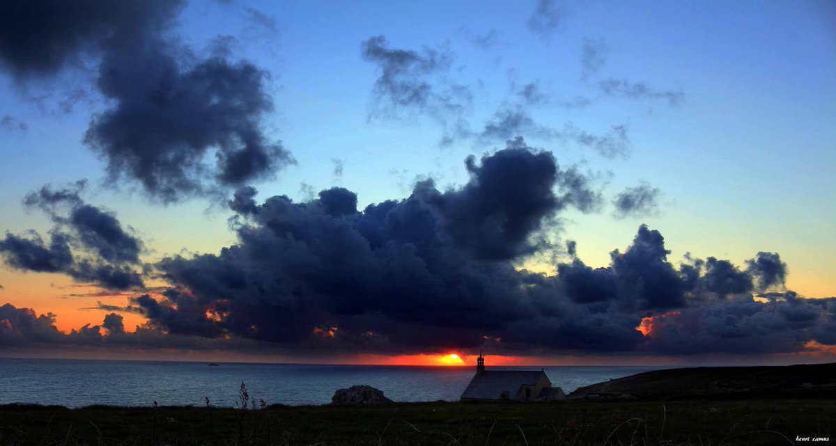 BnbTyvarRoz's tweet photo. Un jour de plus... dans ce territoire magique ! ©H Camus #PointeDuCap #Cap61 https://t.co/ZyrYhStulB