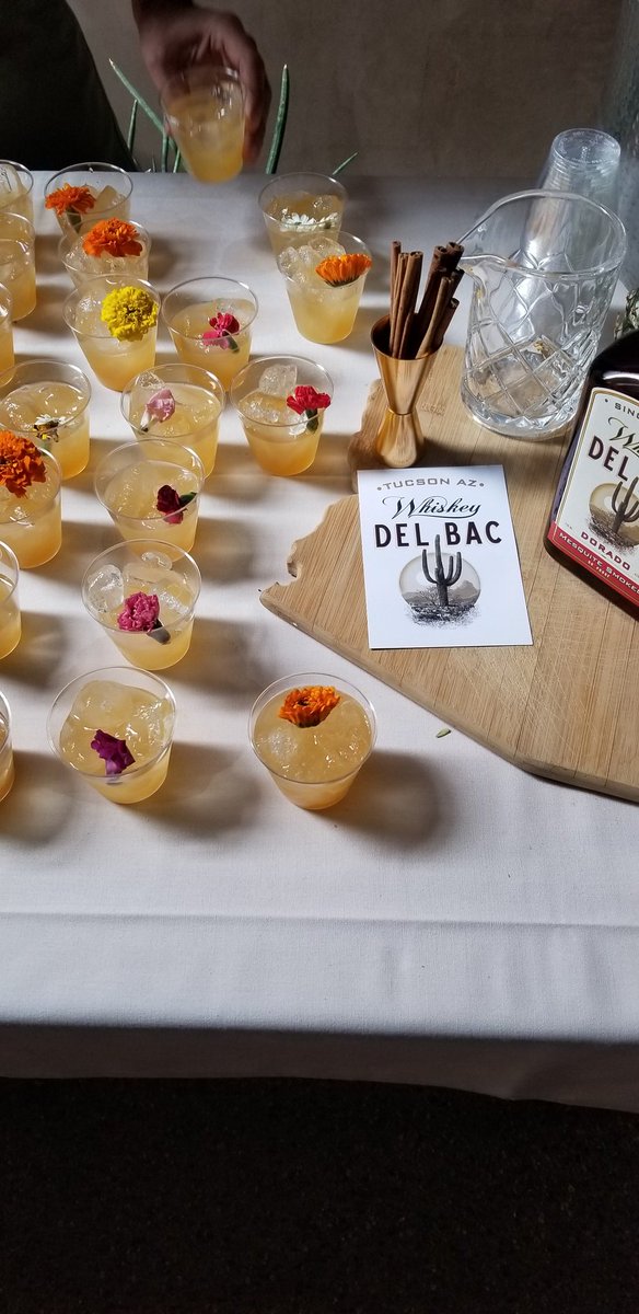 greenlivingaz's tweet image. Opening cocktail at Devour!  @devourphoenix #DevourPhoenix #foodie