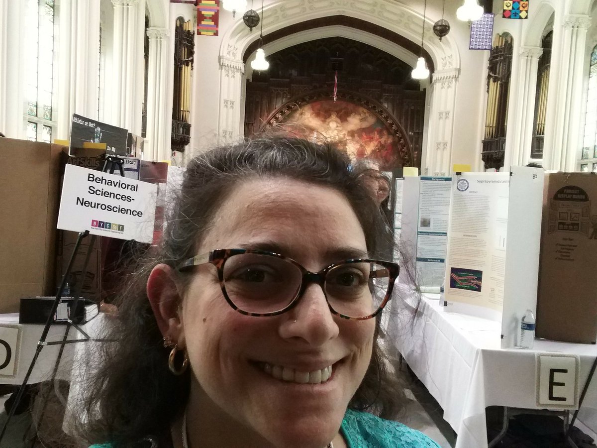 lestzdoscience's tweet photo. Judging #NYCSEF2018. Great projects in Behavioral Neuroscience this year! https://t.co/0sxM9YKBhM