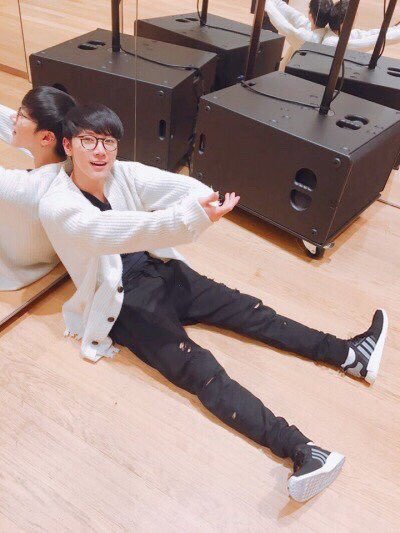 BaseNct's tweet photo. • Ten

@tenchttphn96 https://t.co/SSQBbMTst0