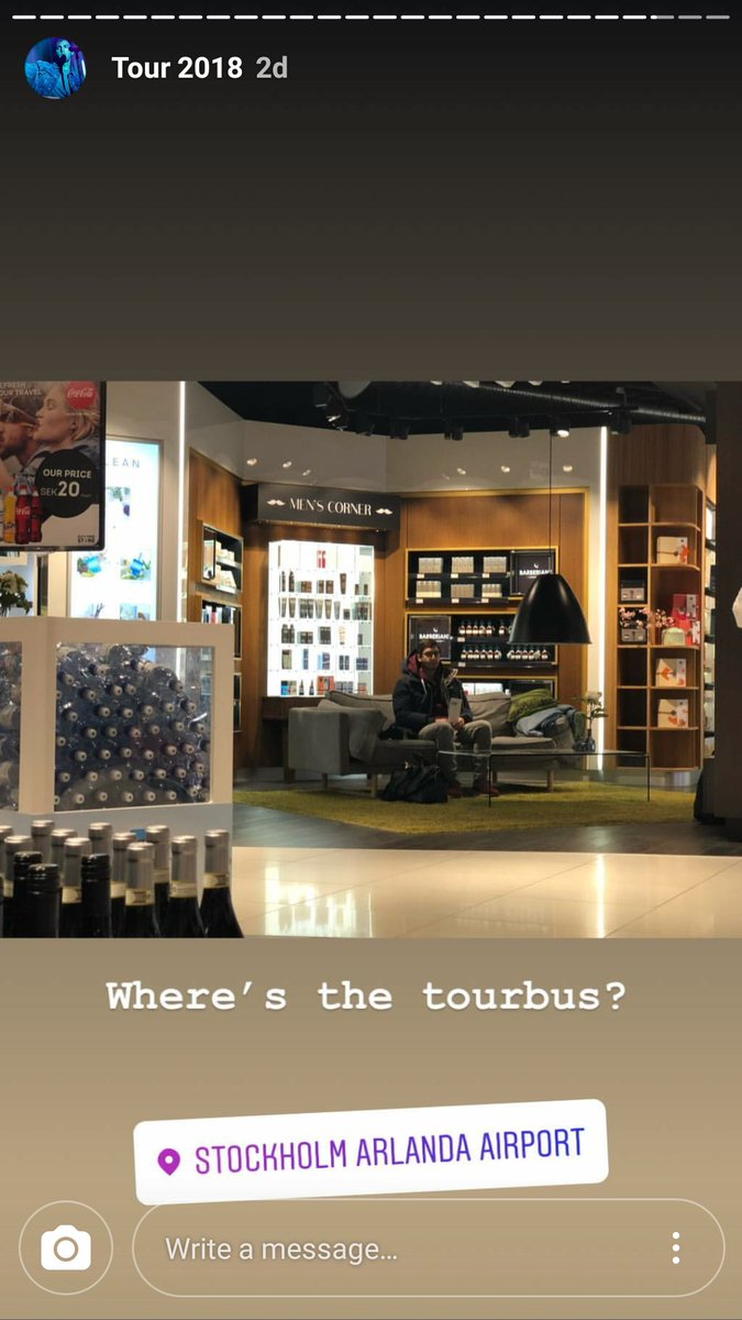 darinsets's tweet photo. #finddarinstourbus2k18 #darinsets @DarinOfficial https://t.co/r6zIf2XiVs