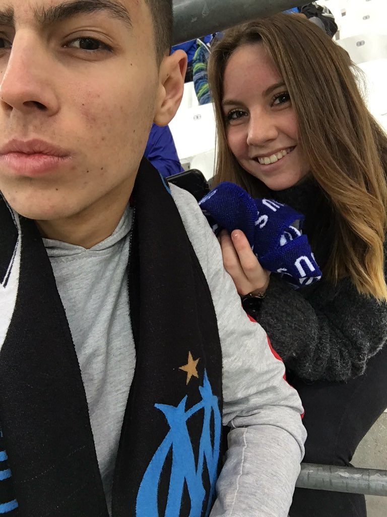 Shuuax's tweet photo. Victoire Obligatoire ! #MONOMFCN https://t.co/BPpv3ARfRX