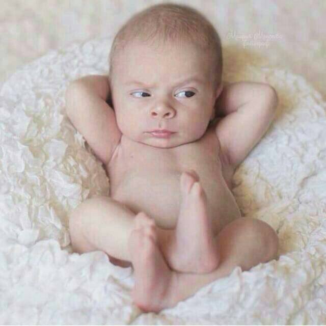 Samvita be waiting for Rico like....#BBNaija