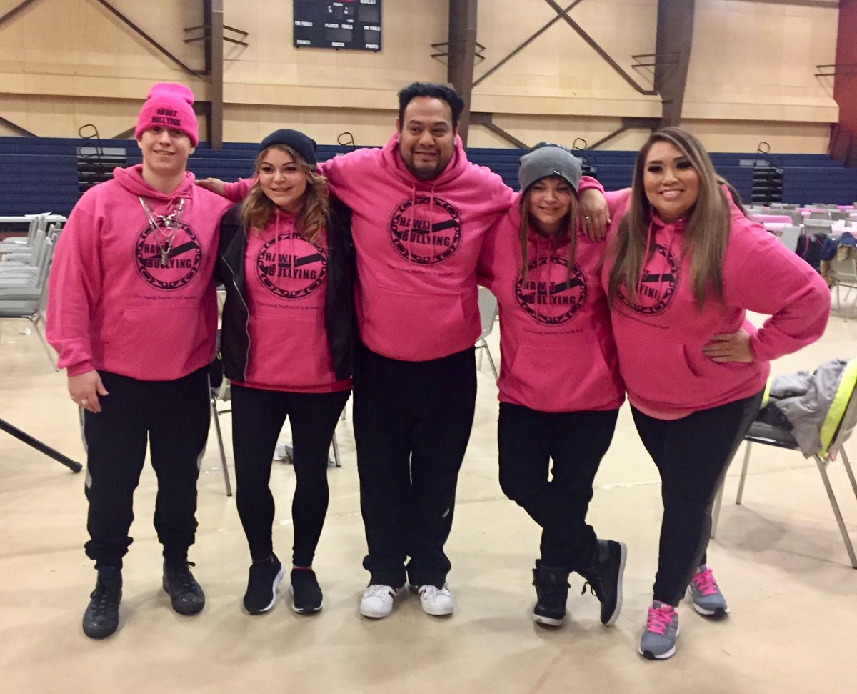 SuzetteAmaya's tweet photo. WE ARE #ONTOUR @joeystylezworld @DaniandLizzy @SuzetteAmaya @DjStaniml WORKSHOPS + CONCERT + VIDEO DANCE Book Us Today! #Indigenous #Youth https://t.co/XErLLhl32w #PinkTShirtDay #AntiBullying #BookingsAvailable https://t.co/FxLIlcnrGL