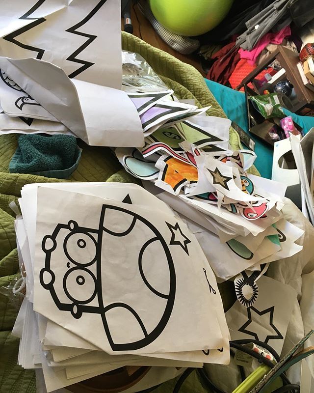 miss_olive47's tweet image. Taking stock of things... .
.
#wheatpaste #wheatpasteart #streetart #streetart_daily #losangeles #london #feelingpasty ift.tt/2FmJp64