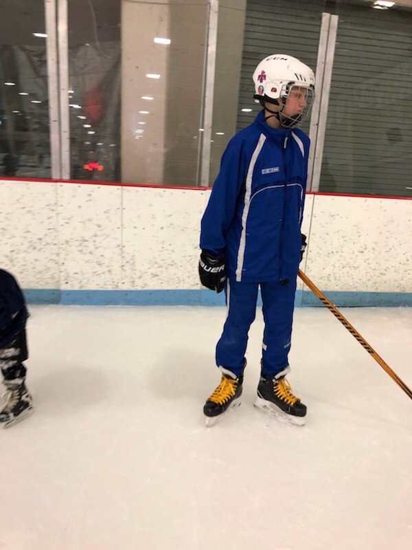 SeattleJrHockey's tweet photo. #JrCoaches make it all possible!!
#Isabelle #Neil #Seamus
#Beginners
#HockeyFamily https://t.co/0sVEBh2QeH