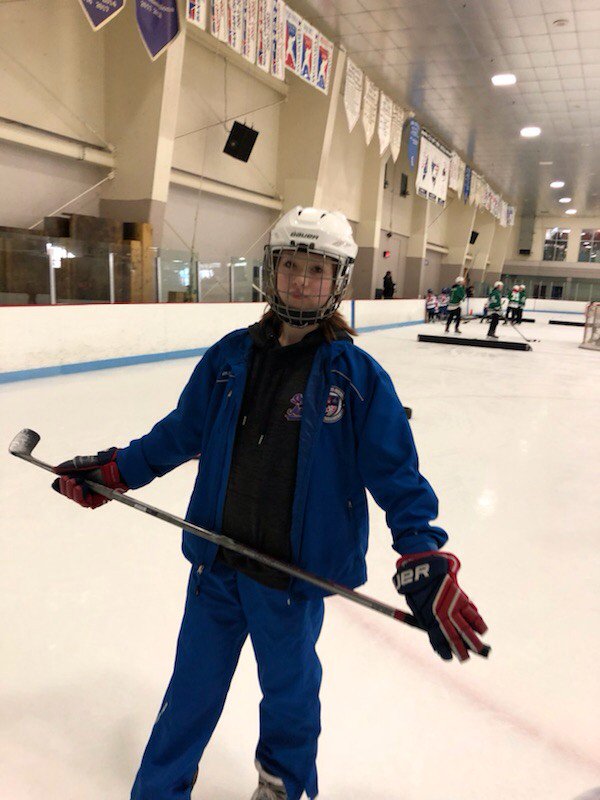 SeattleJrHockey's tweet photo. #JrCoaches make it all possible!!
#Isabelle #Neil #Seamus
#Beginners
#HockeyFamily https://t.co/0sVEBh2QeH
