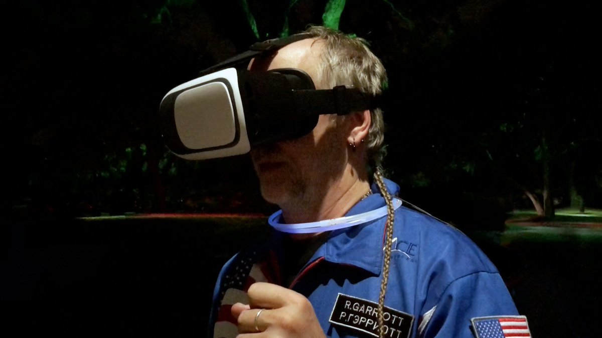 MONKEYmedia_Inc's tweet photo. @RichardGarriott, legendary video game pioneer and private astronaut says #BodyNav has “Fundamentally solved a really important problem. It doesn’t require a joystick and you don’t get #MotionSickness. It has a very natural feel and seems to solve #VestibularDysfunction.” #VR #AR https://t.co/3nwQrGGGyD