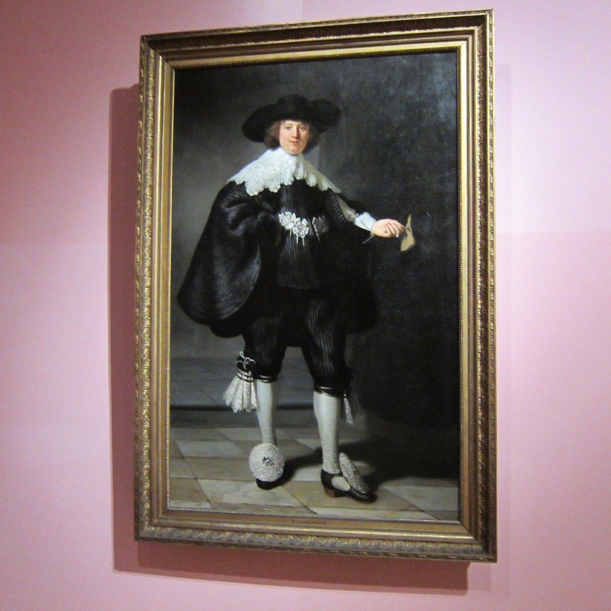 RembrandtsRoom's tweet image. Marten and Oopjen are baaaaaaaaaaaaaaaack! 🙂#HighSociety exhibition #Rijksmuseum.