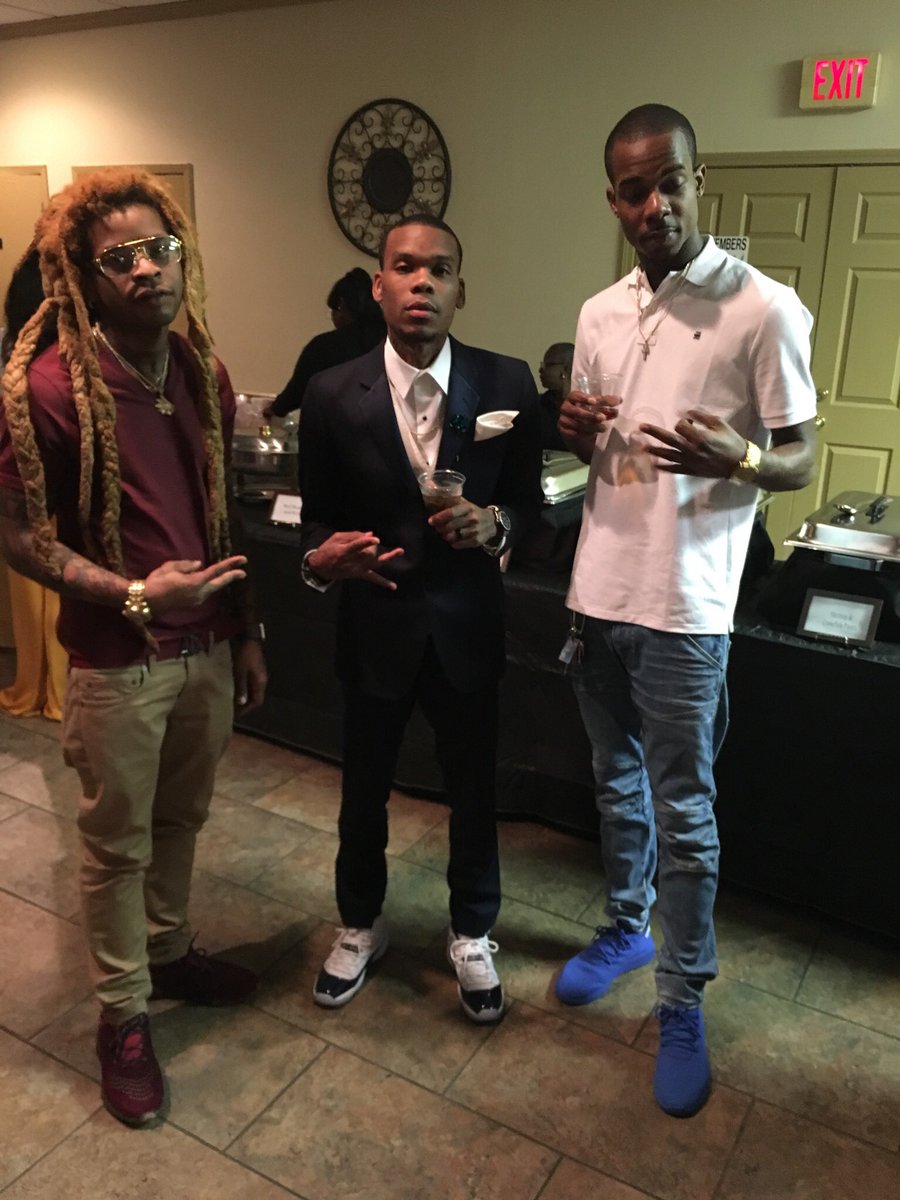 Flames2Hottt's tweet photo. From Boyz to Men #RealStripes https://t.co/T5usy8tfkL