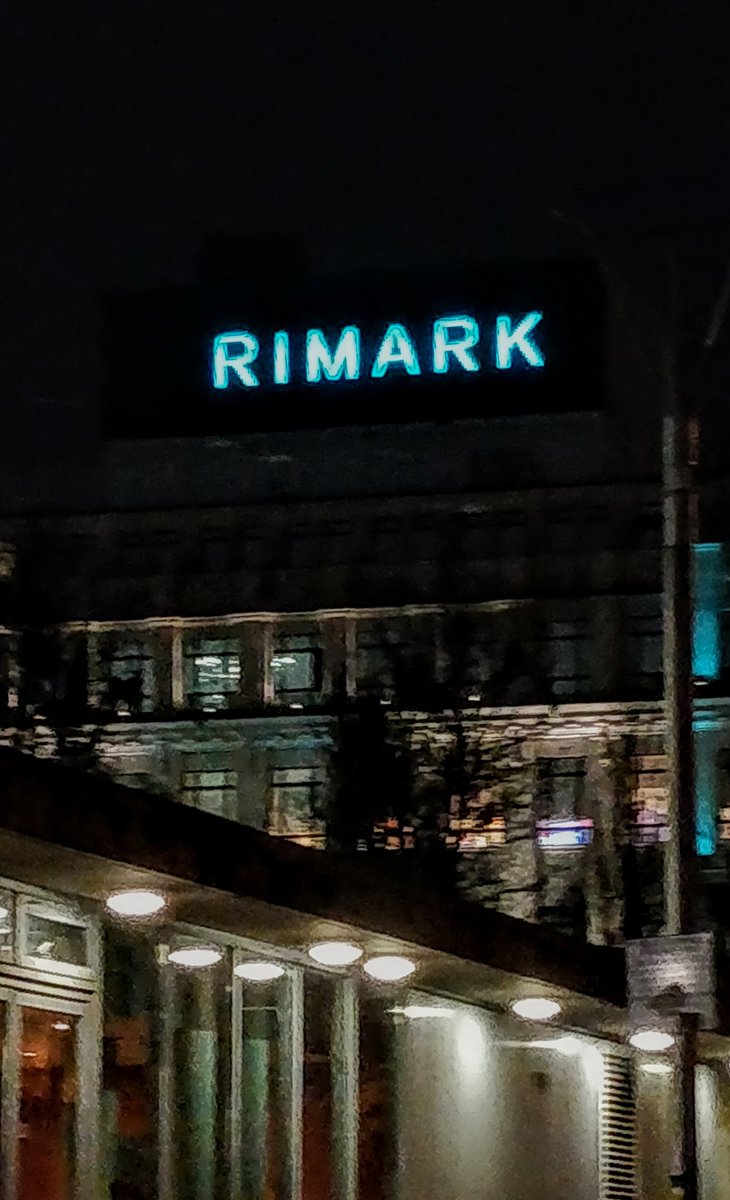 CanalStBlues's tweet image. Sadly no @sterling7  at today's @ManCity  v @ChelseaFC  maybe he was fixing the sign at his favourite @Primark  ? great result @PepTeam #MCICHE #rimarkable