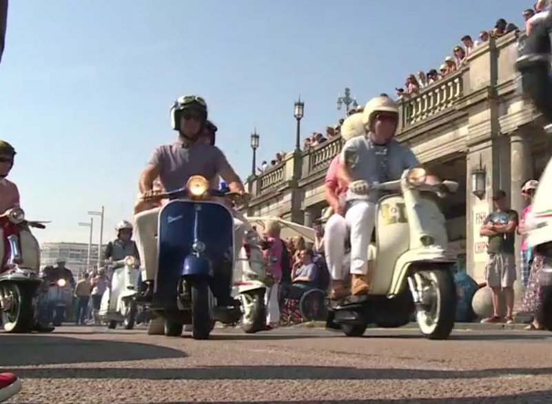 CoastersSC's tweet photo. Great surprise to see a 4 of @CoastersSC on @BBCTwo #SeaCitys #Brighton great video footage from Brighton 2017 #BriggtonModWeekend #AugustBankHoliday so lovely to see the Brighton sunshine 🌞 @Love_Brighton #VoltsBar https://t.co/DX1kfOwo5S