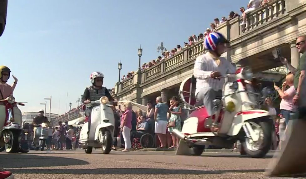CoastersSC's tweet photo. Great surprise to see a 4 of @CoastersSC on @BBCTwo #SeaCitys #Brighton great video footage from Brighton 2017 #BriggtonModWeekend #AugustBankHoliday so lovely to see the Brighton sunshine 🌞 @Love_Brighton #VoltsBar https://t.co/DX1kfOwo5S