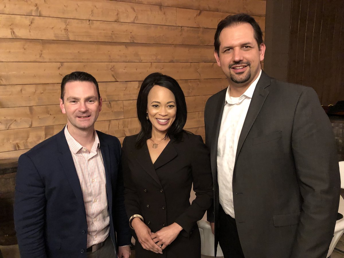 FanchonStinger's tweet photo. Thank you, thank you! @VinceRVitale and @AbduMurray @RZIMhq for sharing your hearts and wisdom with us @truthatworknow @collegeparkindy! So humbled &amp; grateful! P.S. Abdu fly our flag high! #GoBlue #michigan #bigtenchampions https://t.co/3XXK15YSKf