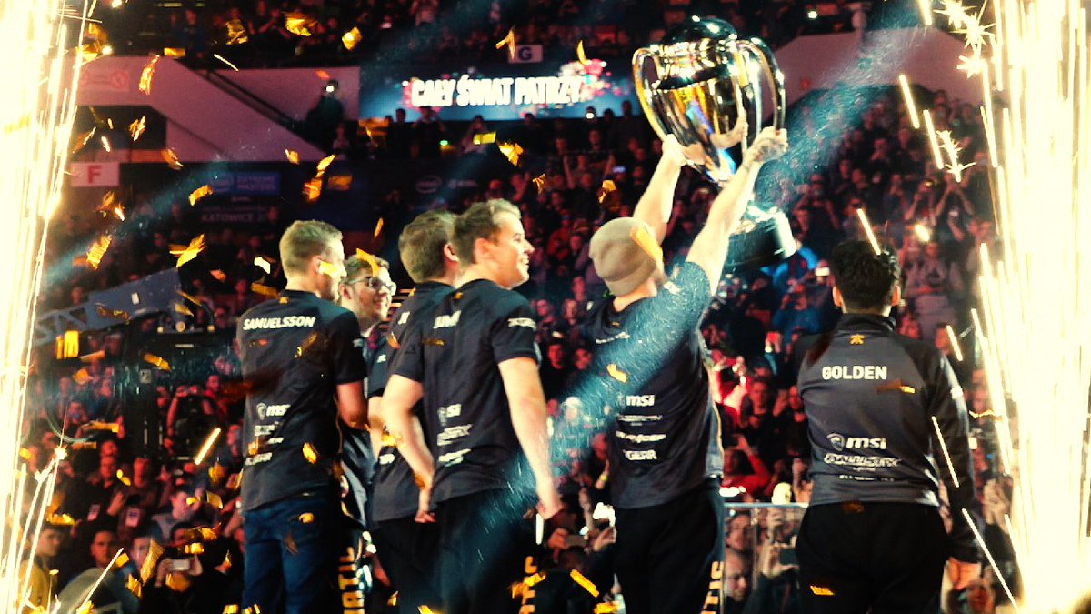 0xeiser's tweet photo. Así termina la gran final de #CSGO de la #IEMKatowice2018 ¡Felicidades @FNATIC! 🏆🎉
Ha sido increíble disfrutar del evento en directo. Gracias a @Intel_Spain por hacer posible esta aventura 😍👏 #IntelExperience @FlipiN1 @teamx6tence @pDz87 https://t.co/ibHM9BmdjO