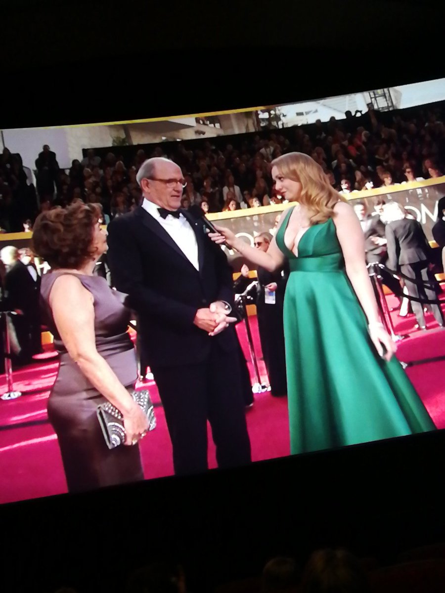 dortheboettger's tweet photo. Red carpet #Oscars2018 #Oscars90 #Oscars #nfbio https://t.co/6EZpGV8uwn