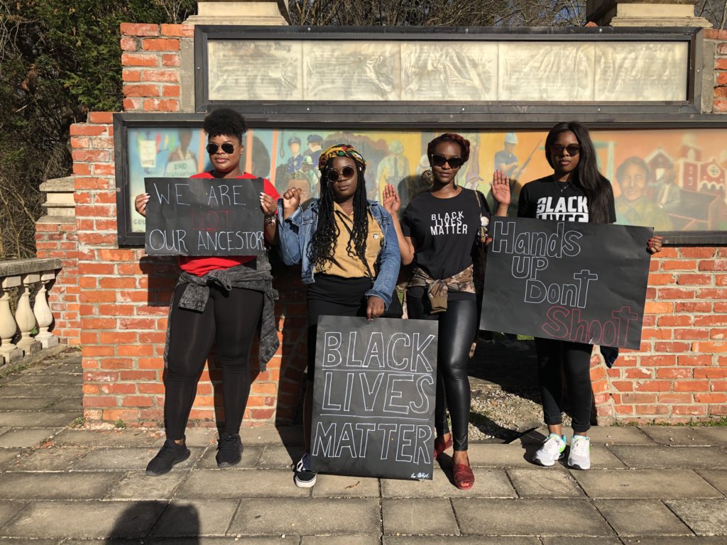 IToldYaSo_'s tweet photo. black lives matter. 🖤 https://t.co/deJGfSpqwM
