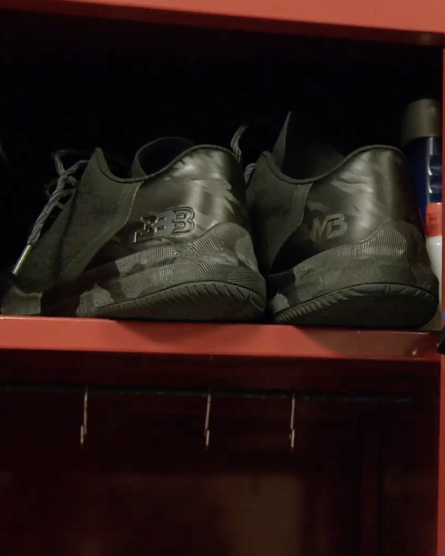 SLAMonline's tweet photo. Triple black MB1s 🅱️🅱️🅱️ https://t.co/QTPxDTR35u