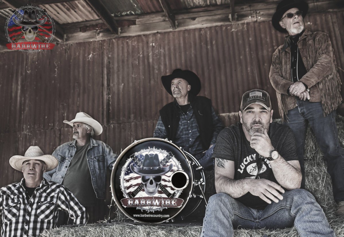 BarbwireCountry's tweet photo. So excited about our new pics from the amazing @morganmacedo ! #dangshemakesuslookgood #californiacountrymusic #countrymusiclove https://t.co/wpH34pRKIh