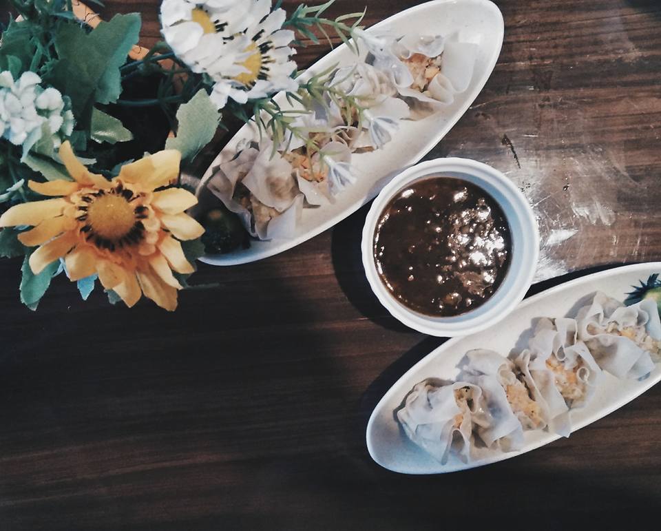 JniceTemptation's tweet photo. Siomai at its best.  

#siomai #pinoy #itsmorefuninthephilippines #foodph #forkspoonmanila #foodgrammerph #yummyph #mindanao #spotph #filipino #filipinofood #whattoeatph #sisig #adobo #pinoyfood #zomatoph #pepperph #jniceclub
#jnicespirit #ipil #kabasalan https://t.co/TU3GUh7ebC