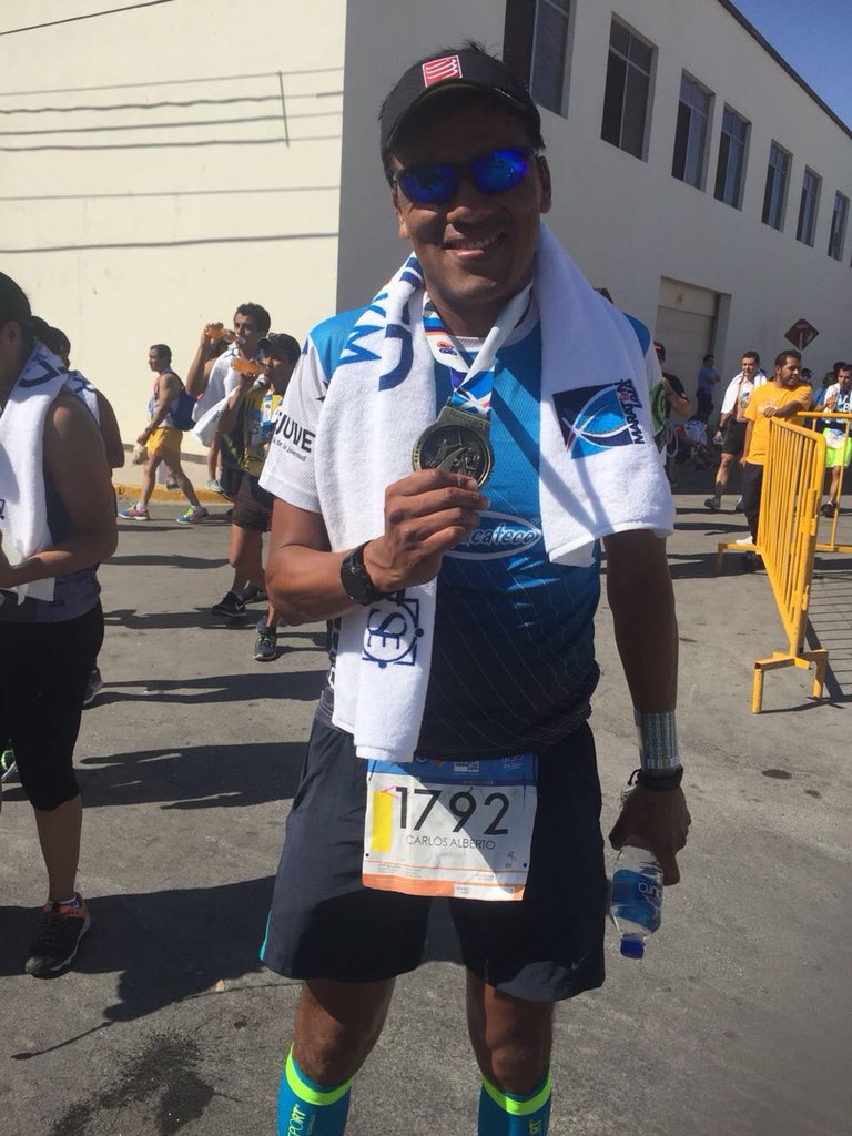 carlos_rojaso's tweet photo. #AhQuePincheFelicidad , no queda mas que agradecer a los laguneros, nuevo RP, #MaratonLala2018 es una chulada!
Mi cara después de llorar, demuestra la #PincheFelicidad que senti, gracias Dios, #CoachJonathan #DaleCabron #PlanetCrew y si, si lo volveré a hacer ! https://t.co/DIJvNItSI7