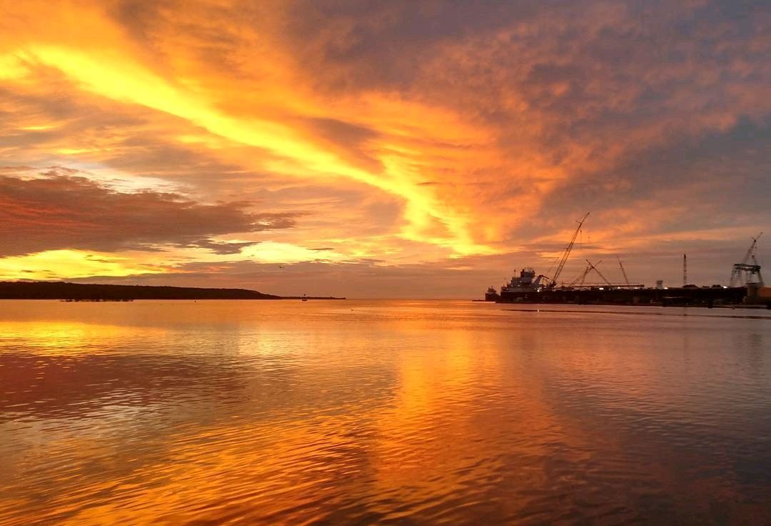 mydoorcounty's tweet photo. Sunset Sunday!

Door County moment brought to you by Greta Larson. https://t.co/dbMPpttlmk