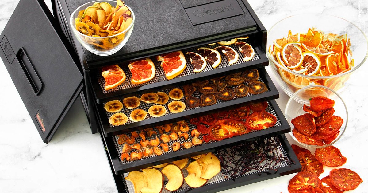 ExcaliburDried's tweet photo. The numbers are eye-popping! 31% to 40% of our food is thrown away after it's harvested. Rather than throw out your harvest, dry it, you’ll like It! Learn how by visiting: https://t.co/JgMxbfgZBY #dryit #excaliburdehydrator https://t.co/uX93nzEAJt