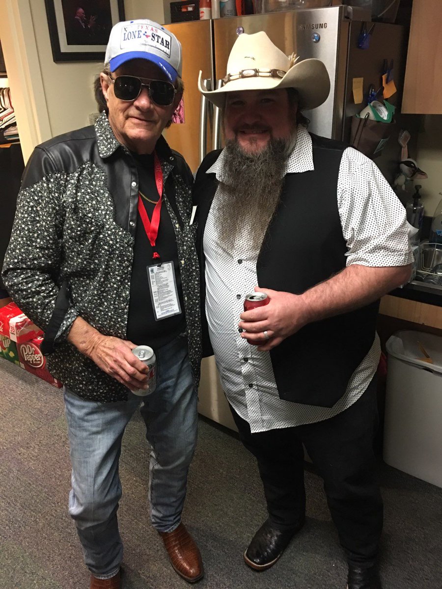 bubbashonkytonk's tweet photo. Love meeting new fans after a show! Thanks for coming up to say Hey!
#bubbat #bubbashonkytonk #countrymusic #texascountry https://t.co/wMpmdwieze