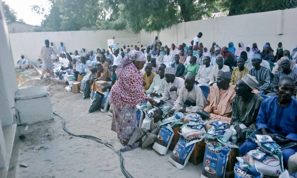 BornoYoung's tweet photo. "Those who are happiest are those who do the most for others."
What is your unique #Talent, which you can use to change the World? #DoSomething #IDPs #Orphans #InsideBorno #Northeast. #AidWorkersAreNotTheTarget https://t.co/TUAxQXtafh