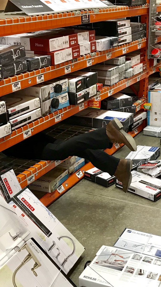TullySj's tweet photo. Is there a rack diving Olympics- because if so, I need to be in it! 🤣 #Team0141 #LoveMyJob https://t.co/GeSBjv5KsQ