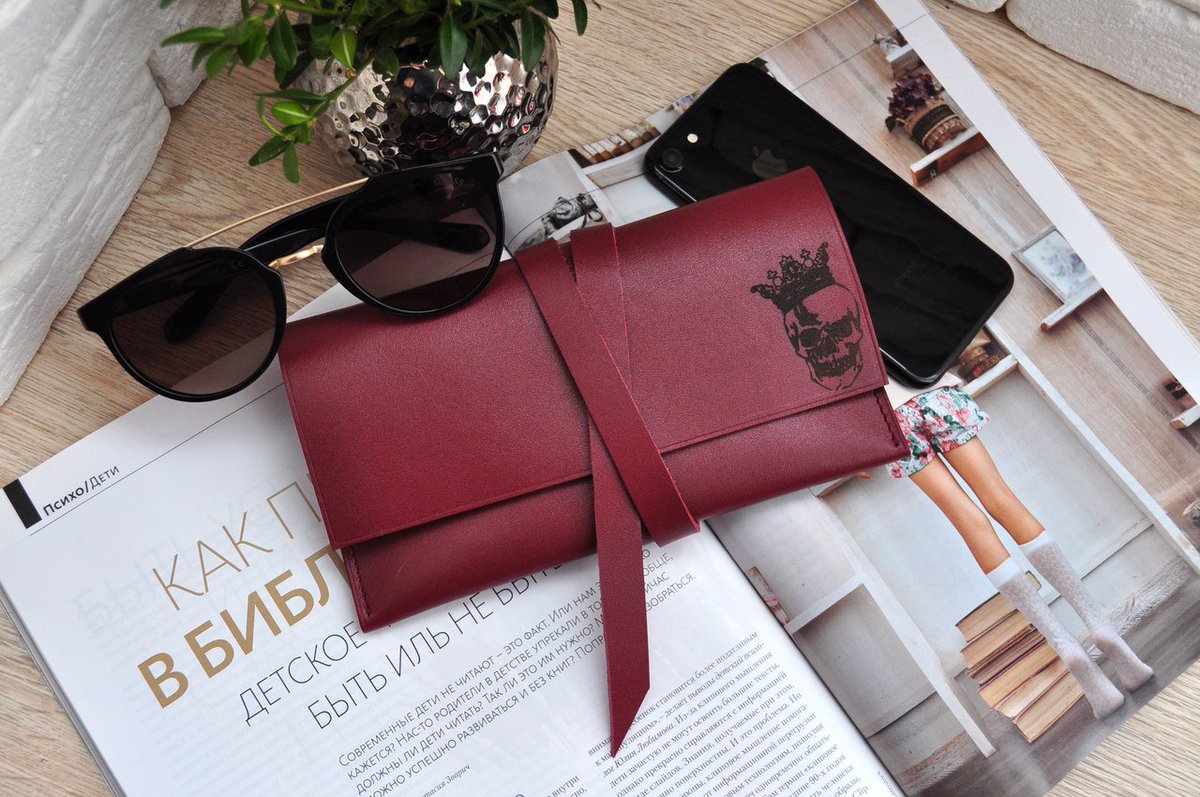 MorisonShop's tweet photo. Personalized leather Wallet, leather wallet, women's day, Custom women wallet, leather women wallet, Personalized wallet, Red wallet, Gift for mom
#leatherwallet #womenswallet #personalizedwallet #redwallet https://t.co/0XUWTyiRCK
