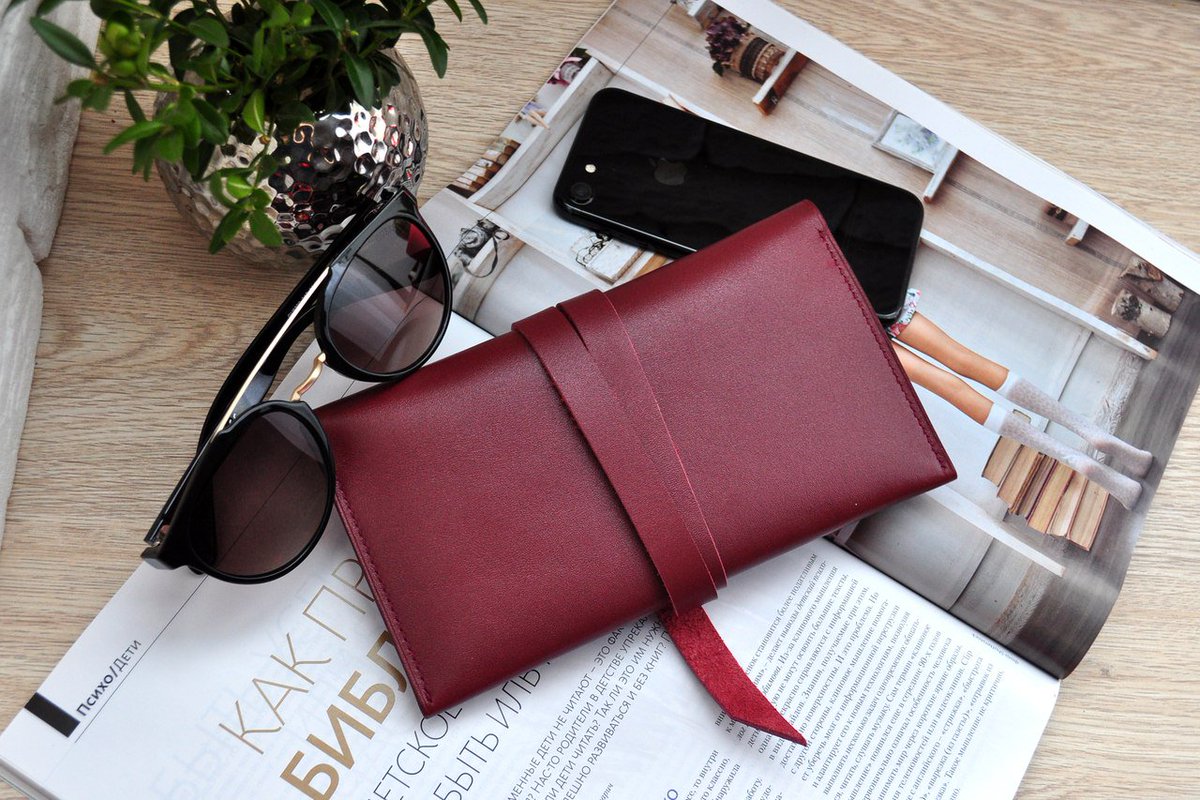 MorisonShop's tweet photo. Personalized leather Wallet, leather wallet, women's day, Custom women wallet, leather women wallet, Personalized wallet, Red wallet, Gift for mom
#leatherwallet #womenswallet #personalizedwallet #redwallet https://t.co/0XUWTyiRCK
